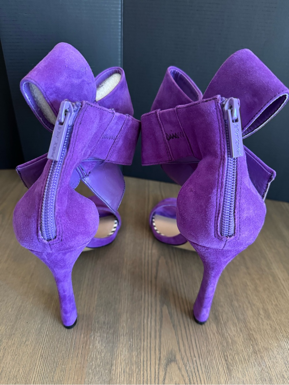 Betsey Johnson Purple Suede Friskyy Stiletto Dress Sandals BIG Bow Open Toe 7.5 - Picture 6 of 13